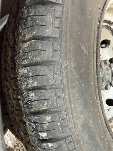 Engin de voirie Nissan