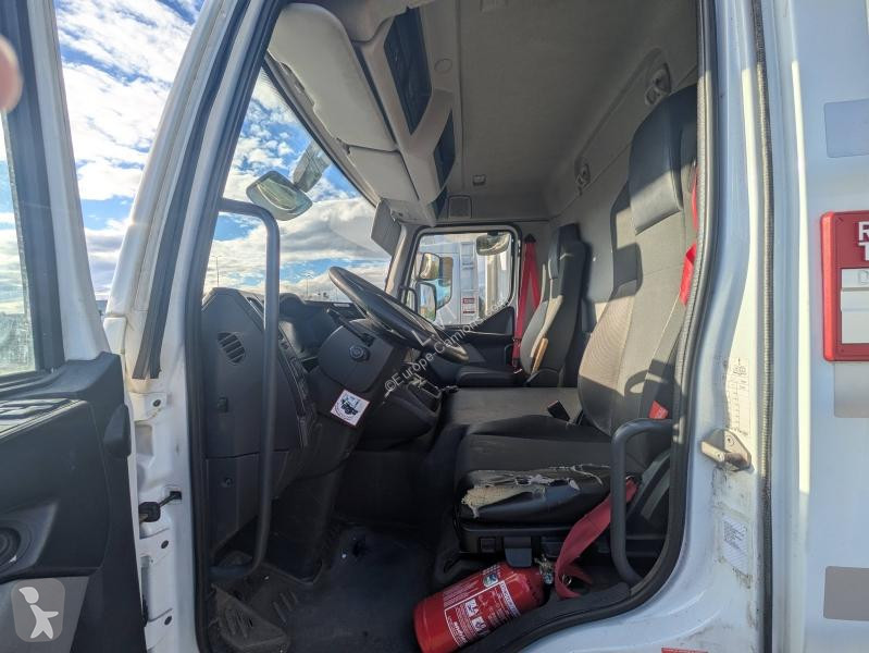 Camion Renault D D 12 PORTEUR FRIGO (03/27)