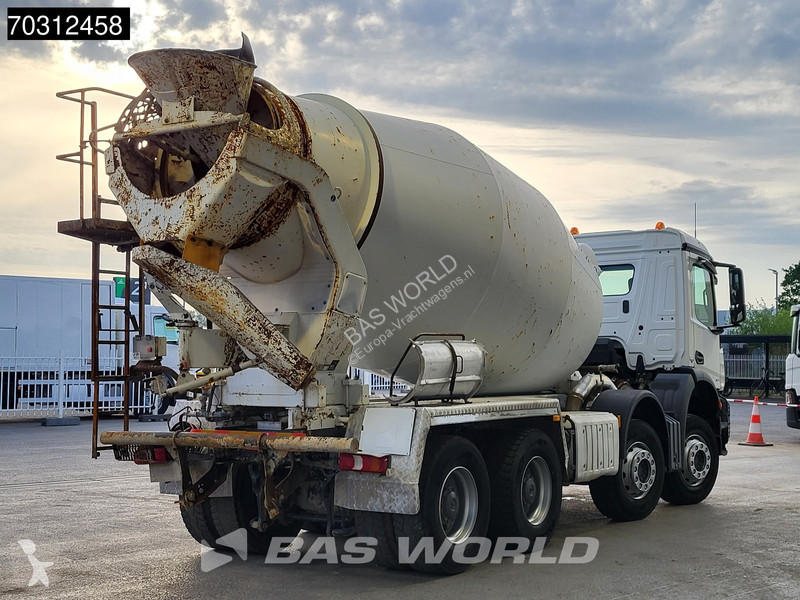 Betonárske zariadenie Mercedes 3240 8X4 9m3...