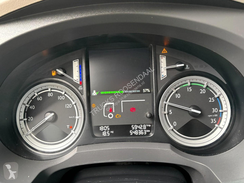 شاحنة DAF 220FA + Thermo king + euro 6 + manual