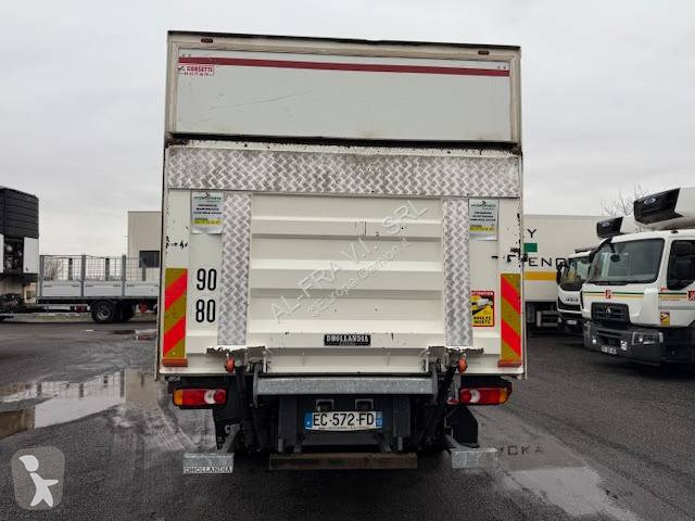 شاحنة Iveco