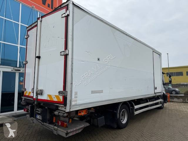 شاحنة Iveco