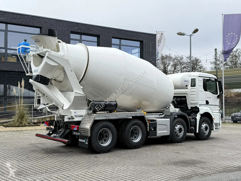 شاحنة MAN TGS TGS 8x4 / Euromix MTP EM 10 L