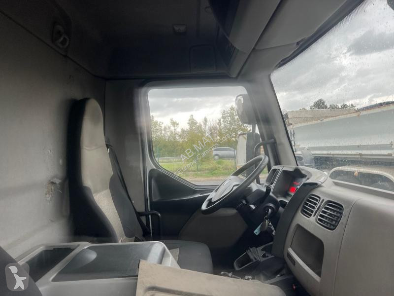 شاحنة Renault 270 DXI