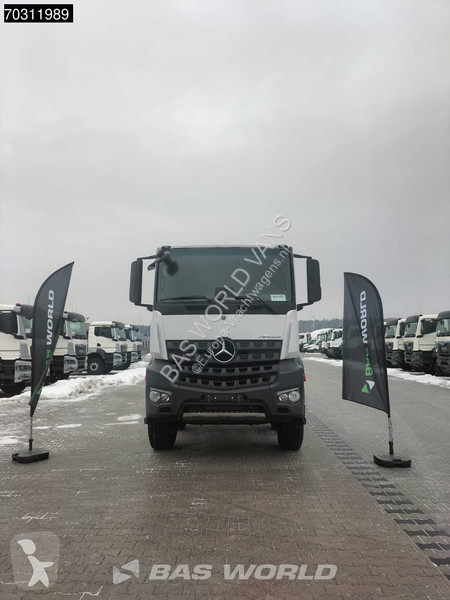 شاحنة Mercedes 4451 8X4 NEW chassis! Steel...
