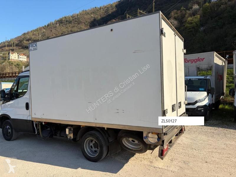 شاحنة Iveco 35C14