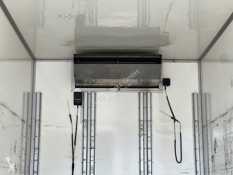 شاحنة Mercedes 1830 L Kühlkoffer Thermo King LBW