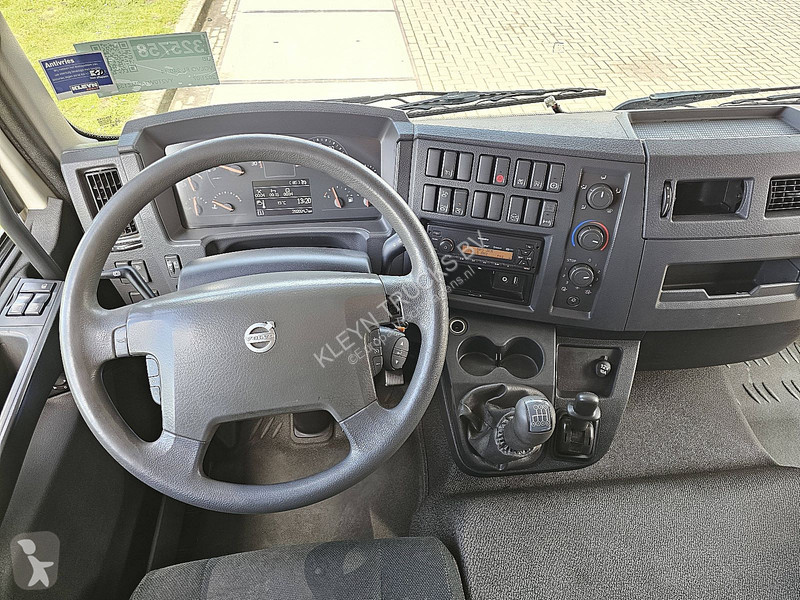 شاحنة Volvo FL 240.14 MANUAL AIRCO LIFT