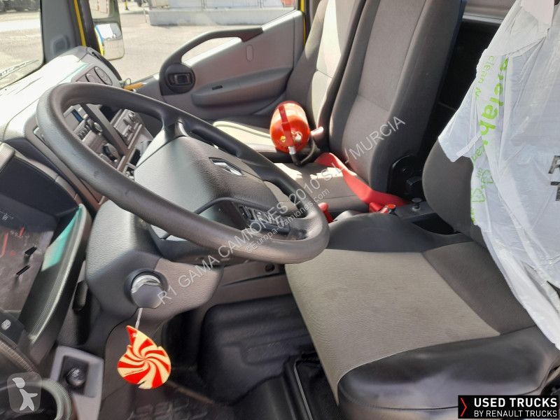 شاحنة Renault D cab 2M