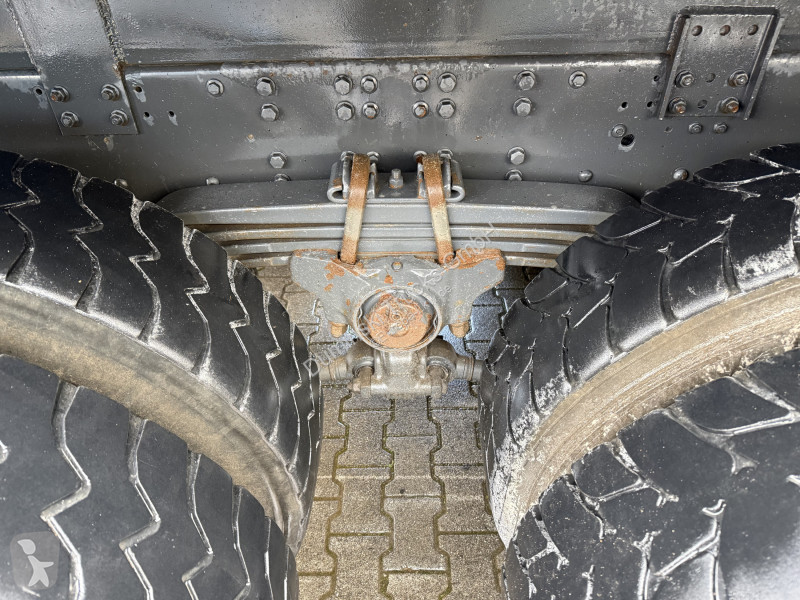 شاحنة Iveco 410 / AD340T41 8X4