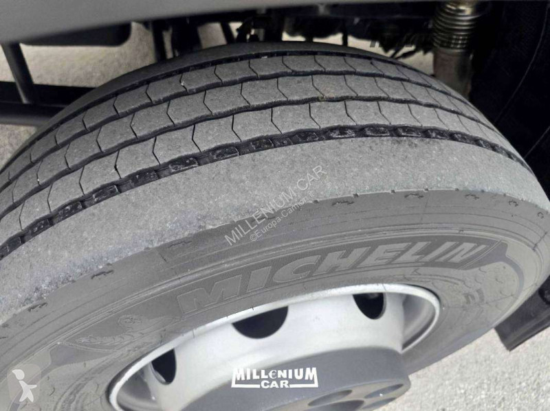 شاحنة Iveco 160E25 2018 CENTINATO 7,20