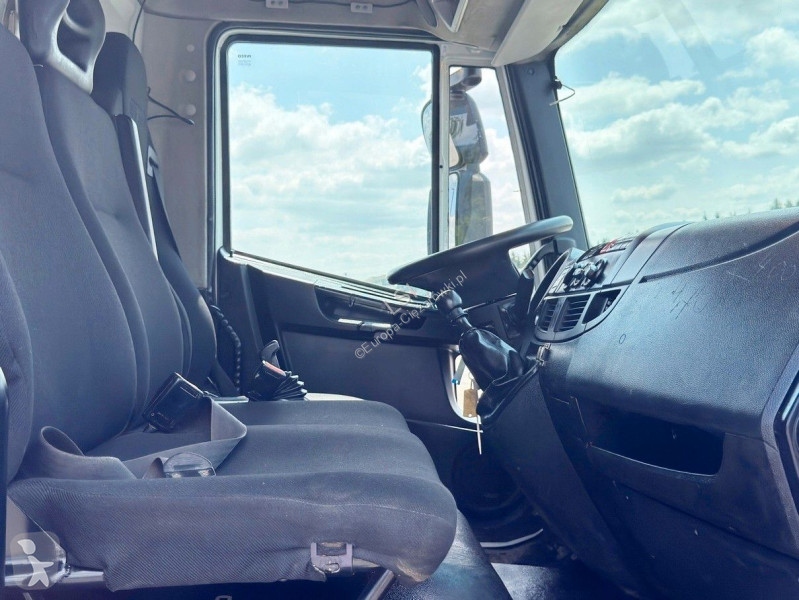 شاحنة Iveco EUROCARGO 110-250* PLATFORM 4,60 m*...