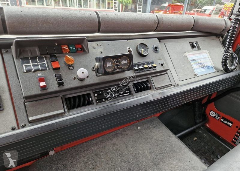 شاحنة Renault M 210
