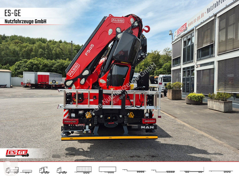 Kamión MAN 26.480 6x2-4 LL CH mit Fassi...
