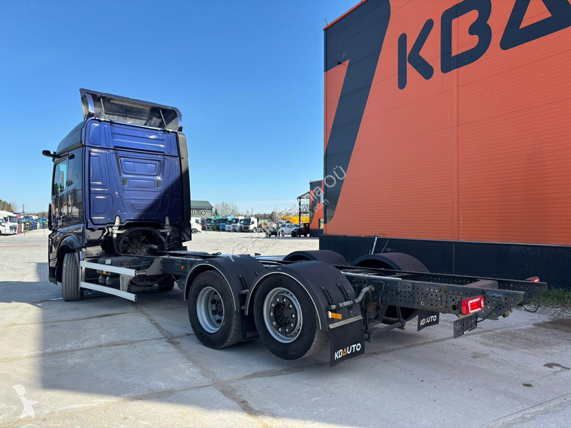شاحنة Mercedes 2553 6x2*4 STREAM SPACE /...