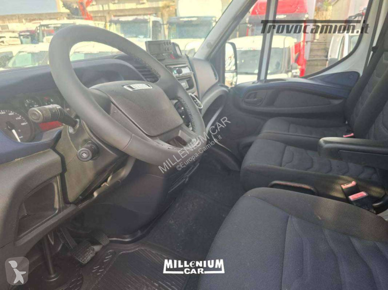 Camion Iveco 72-18 HI MATIC 2018 EURO 6 CELLA 5,20