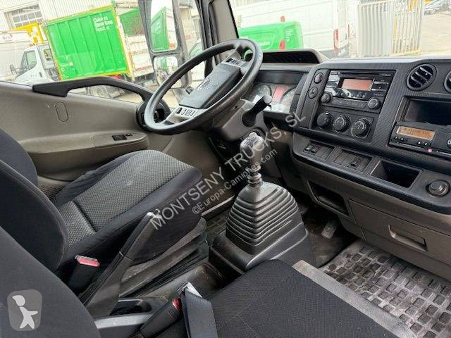 شاحنة Nissan