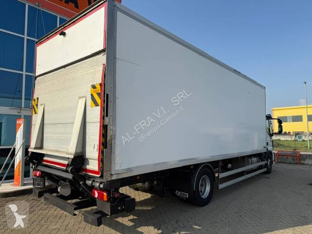 شاحنة Iveco