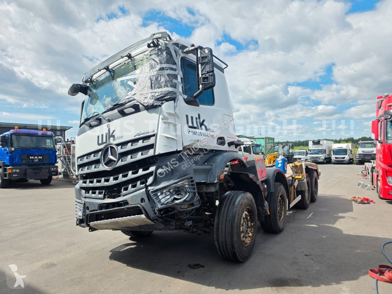 شاحنة Mercedes 4142 / 8X4 / 41ton Chassis /