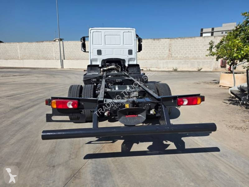 شاحنة Iveco