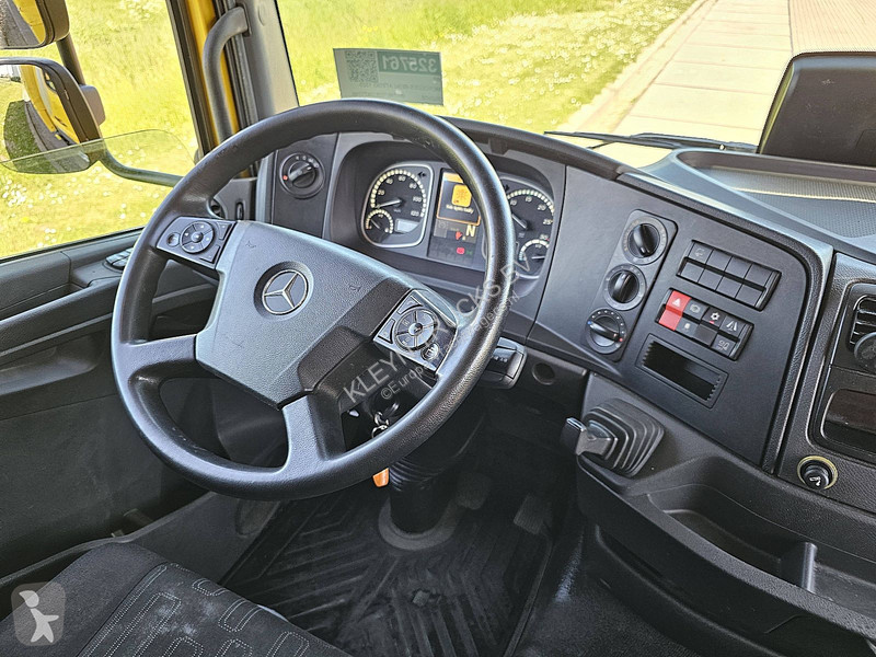 Vrachtwagen Mercedes ATEGO 1323 AIRCO TAILLIFT
