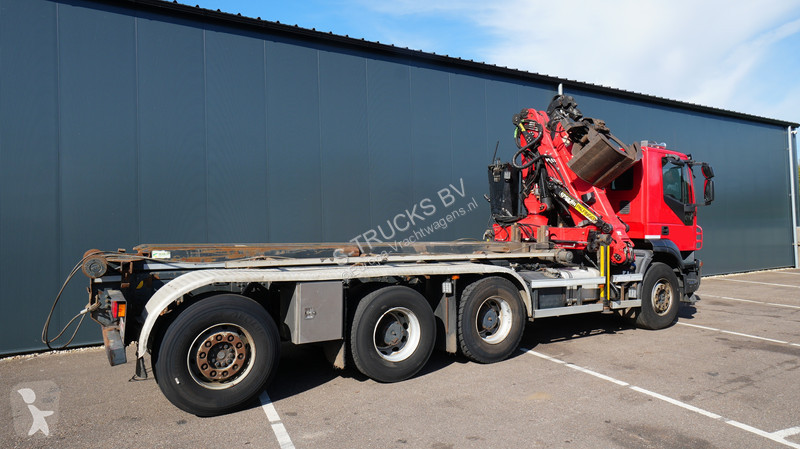 شاحنة Iveco 410 8x4 Cable system with Crane