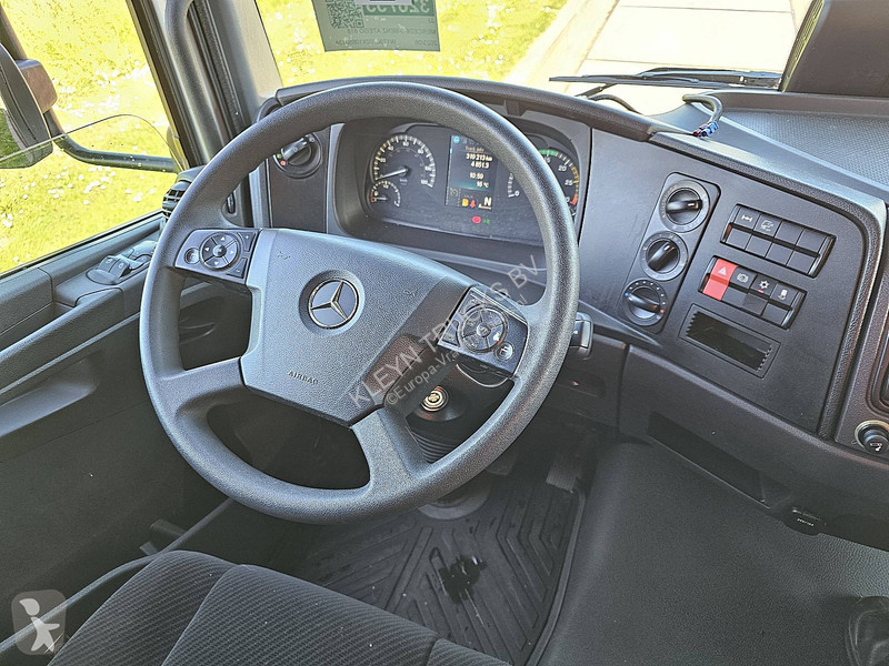 Camion Mercedes ATEGO 818 AIRCO LIFT 3 SEATS