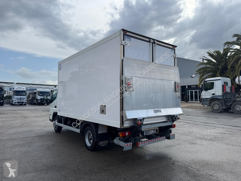 شاحنة Mitsubishi Fuso 7c18 frigorífico