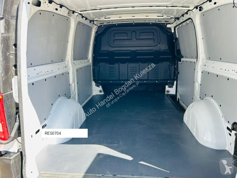 Furgoneta Mercedes vito