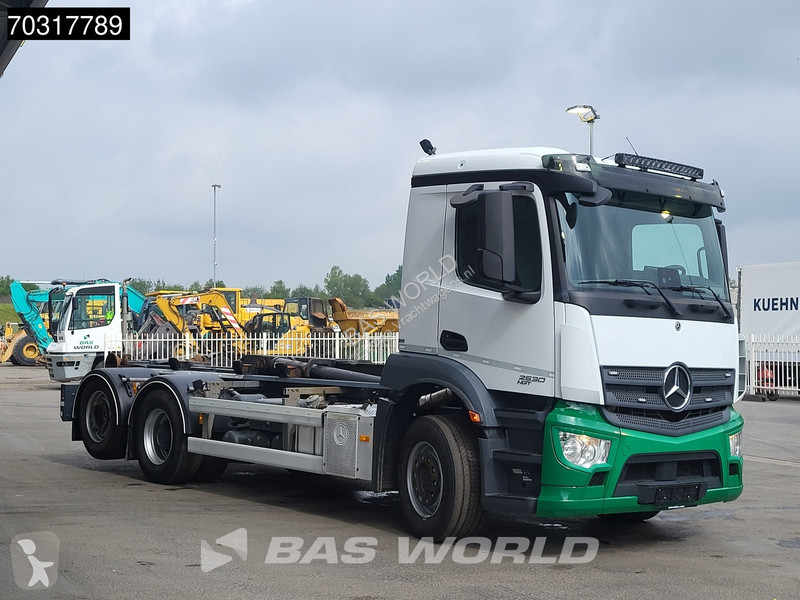 شاحنة Mercedes 2530 NGT 6X2 CNG Engine! HIAB...