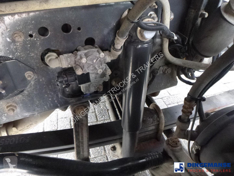 شاحنة Renault 260 4x2 fuel tank 13.7 m3 / 3 comp