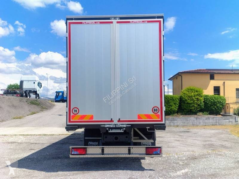 شاحنة Iveco