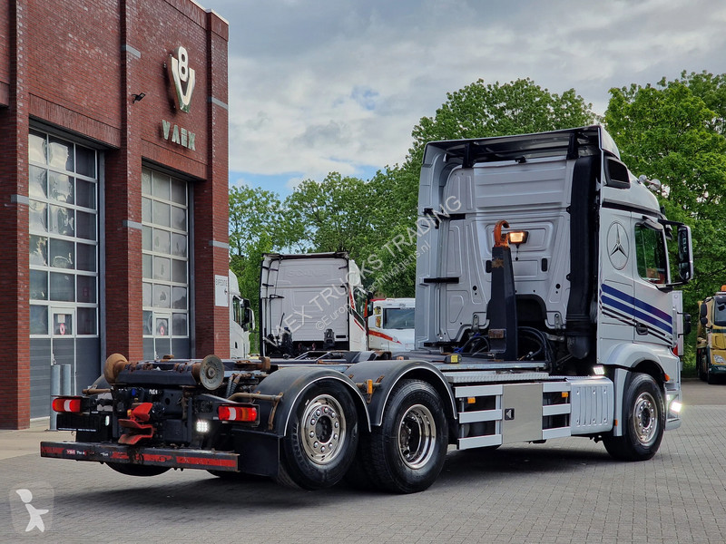 Camion Mercedes 2558 6x2 - AJK Hooklift 20T -...