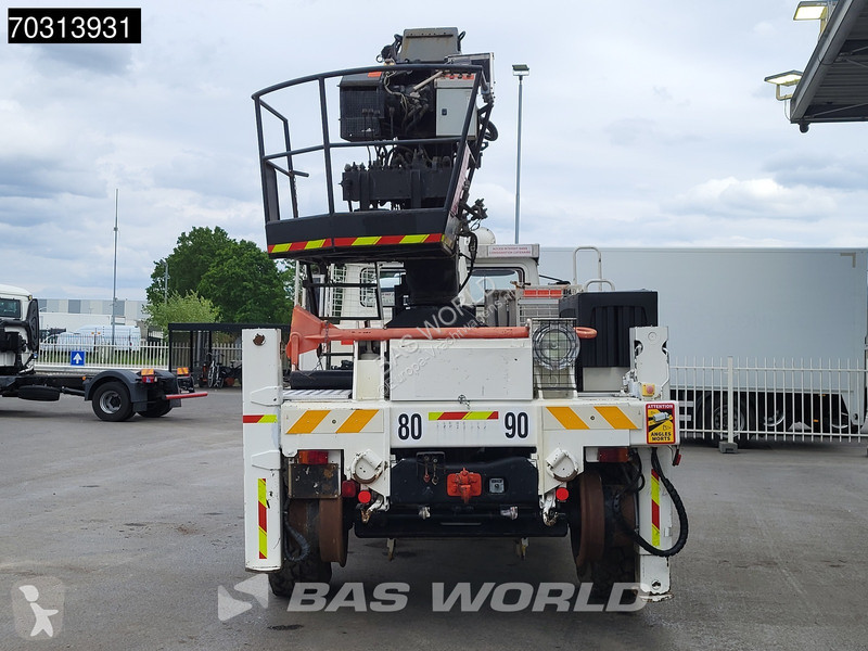 شاحنة Mercedes U 1750L38 4X4 4x4 Road-rail...