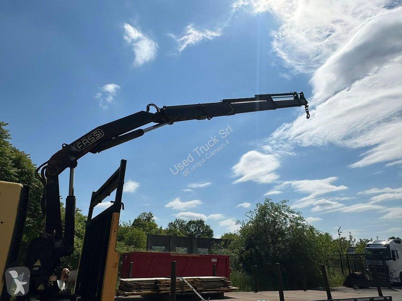 شاحنة Iveco EUROTECH 260E42