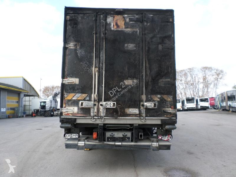 شاحنة Iveco 160E21