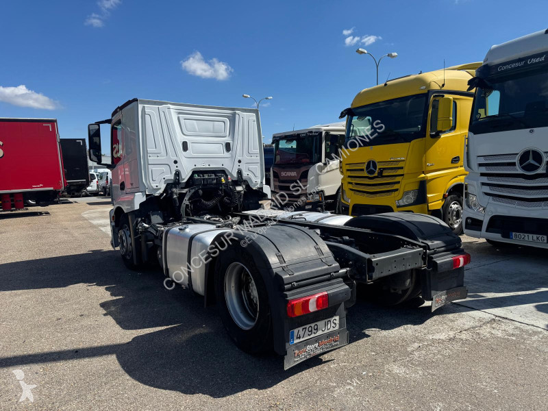 شاحنة Mercedes  1843 LSNRA