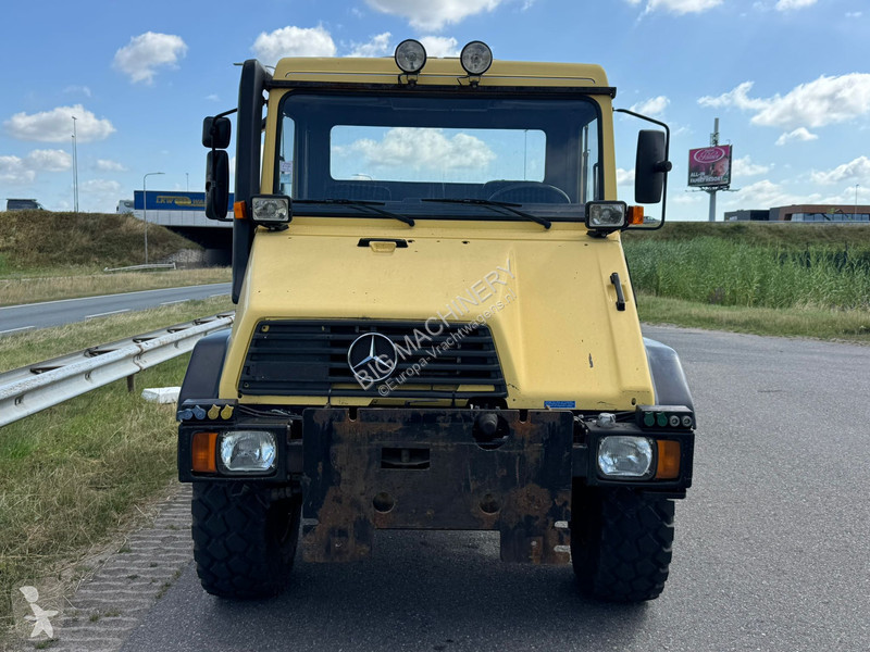 شاحنة Mercedes U140