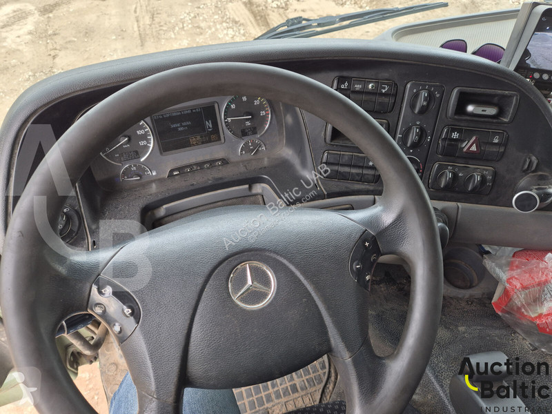 Грузовик Mercedes 5044 AK