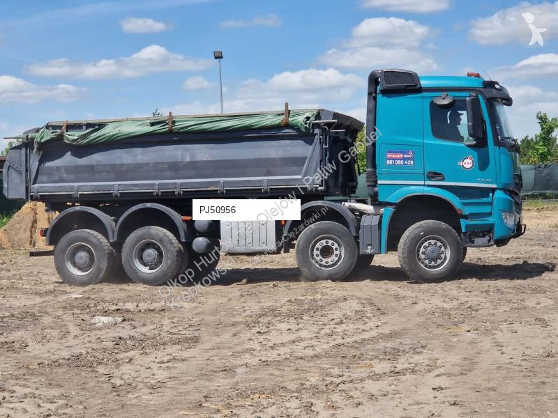 شاحنة Mercedes 4442