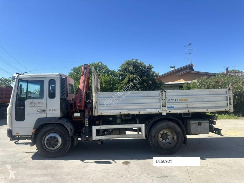 Camion Volvo V809