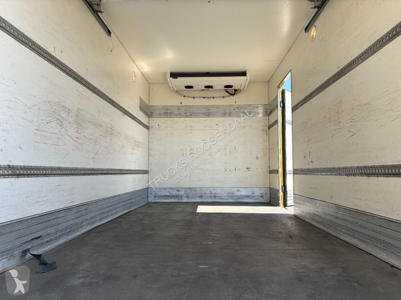 شاحنة Renault 220 DXI + CARRIER XARIOS 600 +...