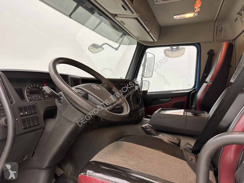 شاحنة Volvo 460 - 8x4