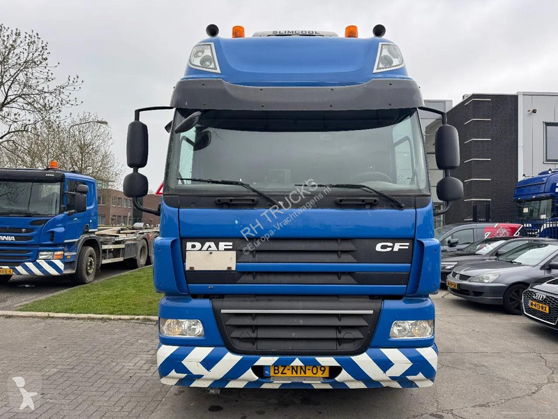 شاحنة DAF 6X2 - EURO 5 + VDL HOOK + LIFT AXLE