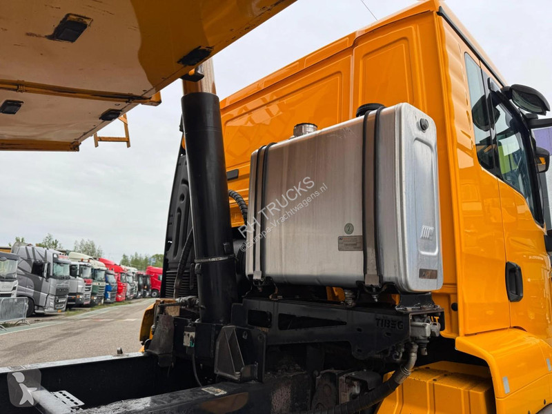 شاحنة MAN 42.460 8X2 EURO 6 KIPPER