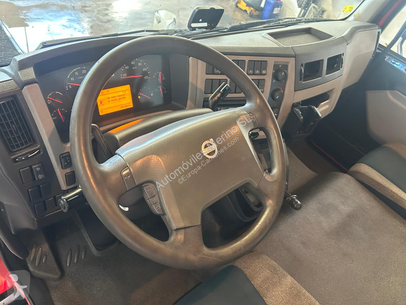شاحنة Volvo FL 210