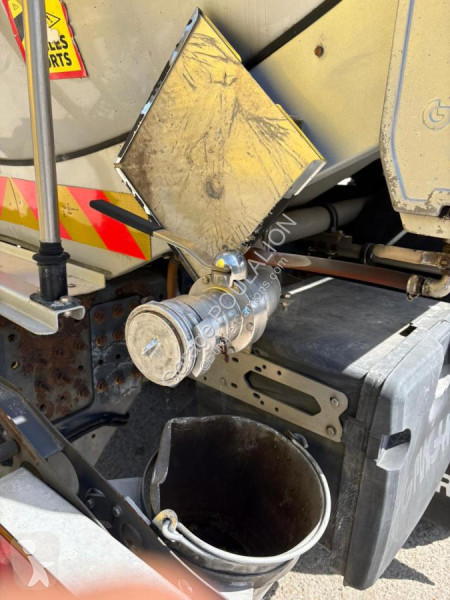 شاحنة Renault CIT. MAGYAR CARB LEG 15000L 5...