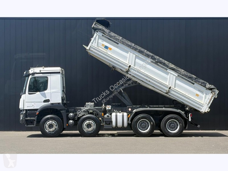 شاحنة Mercedes 3243 8x4/4 Bi-Benne Meiller