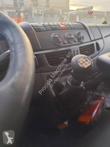 شاحنة Iveco