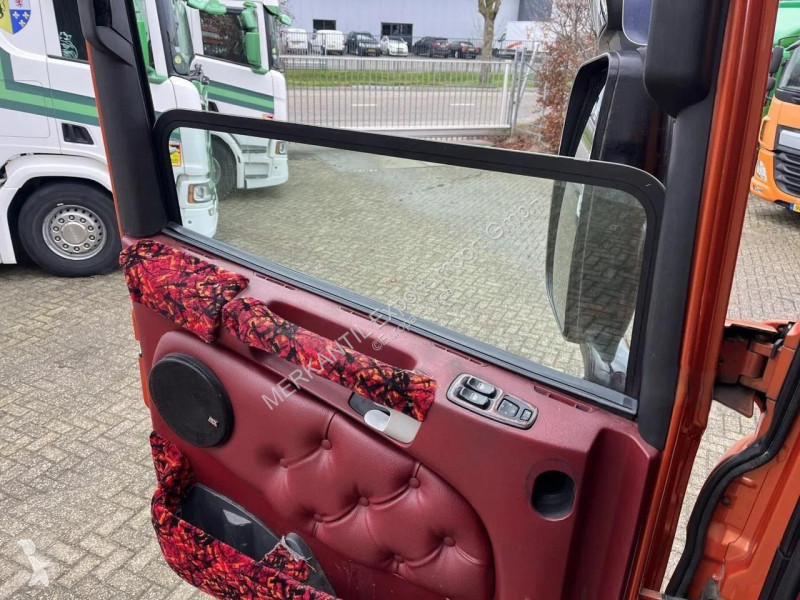 جرار Scania 560 V8 / etarder / Autom.